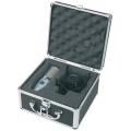 AKG P420 
