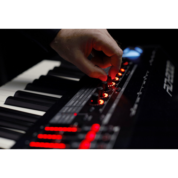 Roland RD-2000